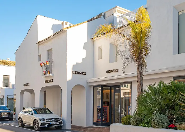 Aries Modern Retreat Scandi Design Near Puerto Banus Apartment