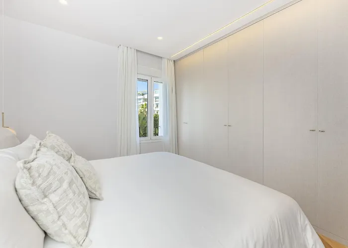 Aries Modern Retreat Scandi Design Near Puerto Banus Apartment *