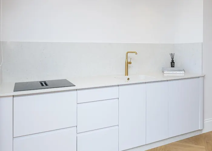 Aries Modern Retreat Scandi Design Near Puerto Banus Apartment