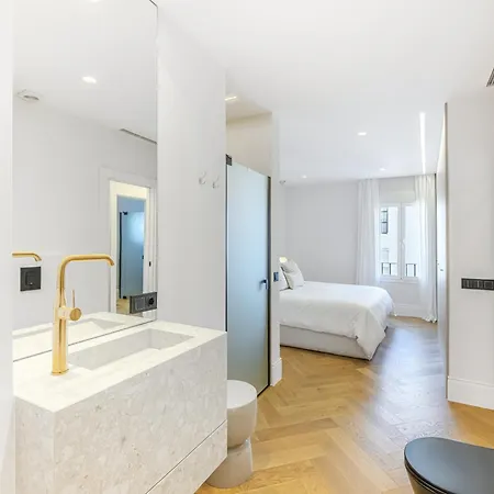 公寓 Aries Modern Retreat Scandi Design Near Puerto Banus 马尔韦利亚