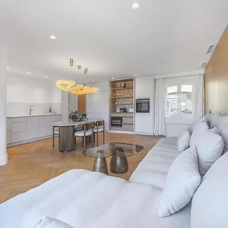 公寓 Aries Modern Retreat Scandi Design Near Puerto Banus *