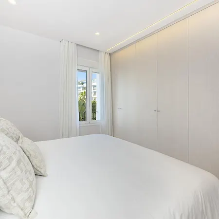Luminoso En Pleno Puerto Banus Apartmán *