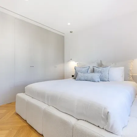Апартаменти Aries Modern Retreat Scandi Design Near Puerto Banus Марбелья
