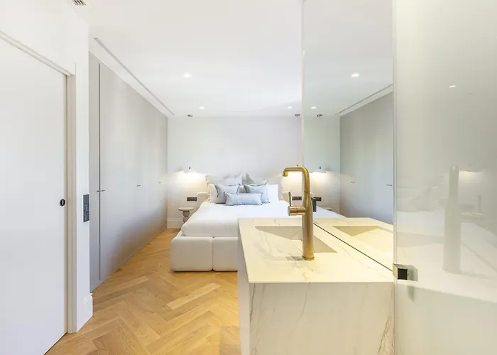 Aries Modern Retreat Scandi Design Near Puerto Banus Апартаменти Марбелья