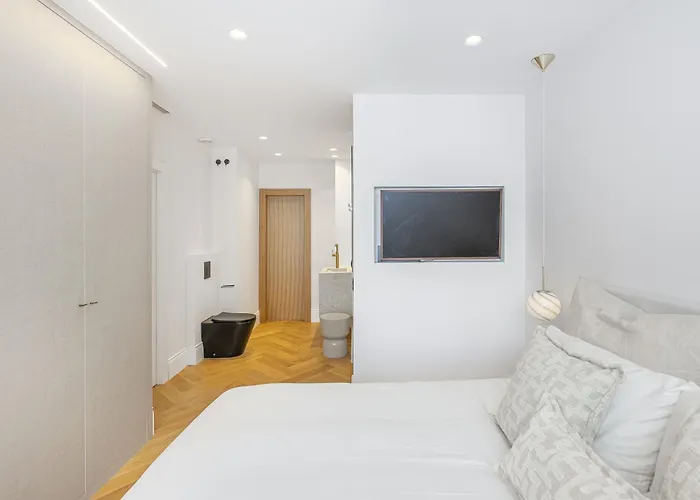 Апартаменти Aries Modern Retreat Scandi Design Near Puerto Banus Марбелья